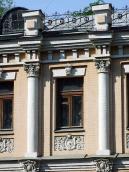 Фрагмент фасаду 2-го поверху