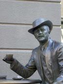 Півпостать