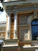 Колони 2-го поверху