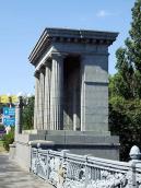 2008 р. Пропілеї правого берега