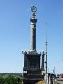 2008 р. Колона на лівому березі