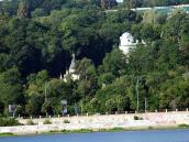 Нижній двір