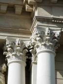 Корінфські капітелі колон