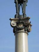 Капітель колони