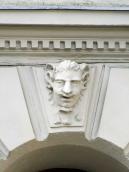 2008 р. Маскарон