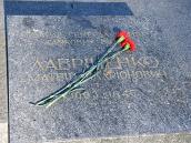 Надгробок М.І.Лавріненка