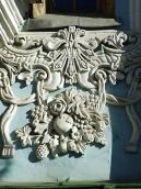 Рельєфний декор простінка