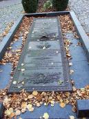 Могила Яшвілів Л. М. і В. О.