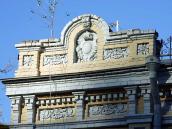 Лівий фронтон