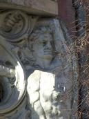 Півпостать