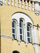 Вікно-трифорій 5-го поверху