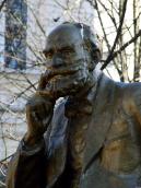 Півпостать