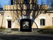 Перший поверх з проїздом