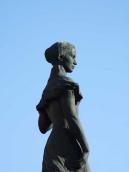 Півпостать