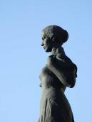 Півпостать