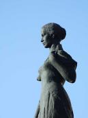 Півпостать