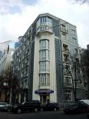 2009 р. Наріжна частина (зліва –…