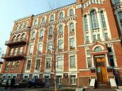 2009 р. Ліва частина головного фасаду