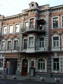 2009 р. Центральна частина головного…