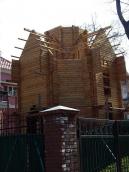 2009 р. Каплиця у дворі в процесі…