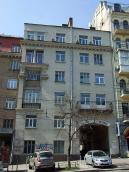 2009 р. Права частина головного фасаду