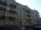 2009 р. Права частина головного фасаду