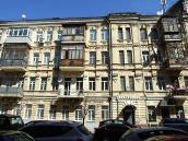 2009 р. Головний фасад (права частина)