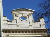 Ложний фронтон