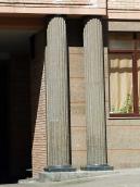 Колои входу