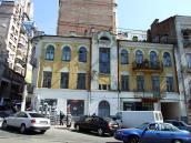 2009 р. Фасад по вул. Дмитрівській