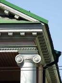 Антаблемент та іонічна капітель