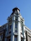 Наріжна башта