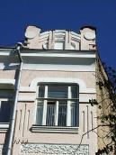 Вікно 4-го поверху і фронтон