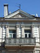 Фрагмент 3-го поверху з фронтоном