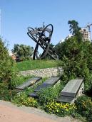 2010 р. Пам’ятні плити і пам’ятник…