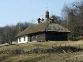 2011 р. Загальний вигляд на тлі церкви…