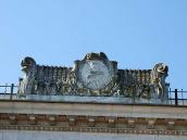 Фронтон головного фасаду