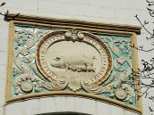 Керамічне панно “Свиня з пацятами”