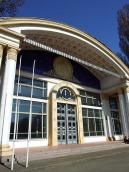 2011 р. Головний фасад. Вигляд із заходц