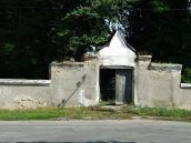 2011 р. Брама цвинтаря