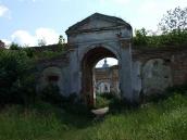 2011 р. Проїзд у західному корпусі.…