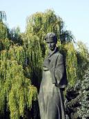 Півпостать