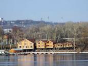 Ресторан в Гідропарку на тлі стадіону…