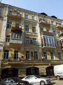 2012 р. Фрагмент фасаду по вул.Малій…