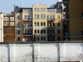 2012 р. Тиловий фасад грила по…