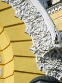 Різьблений карниз