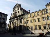 Костел і частина фасаду колегії