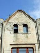 2012 р. Сецесійний фронтон