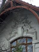 2012 р. Рельєфний фронтон