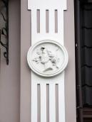 2012 р. Барельєф 2-го поверху